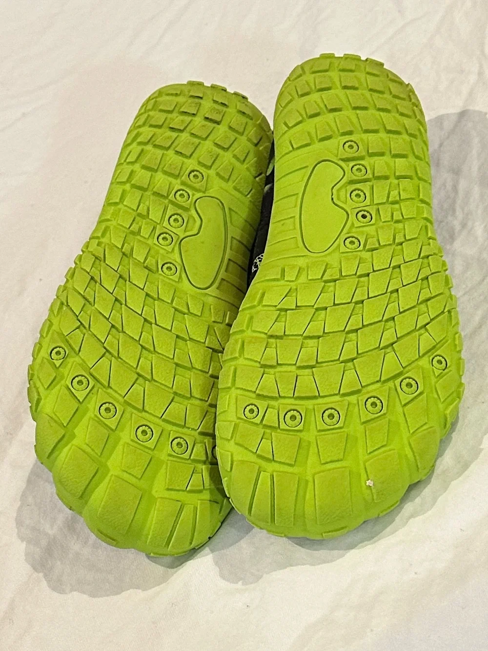Athletic Water Shoes - Barefoot-style with wide toe - gently used